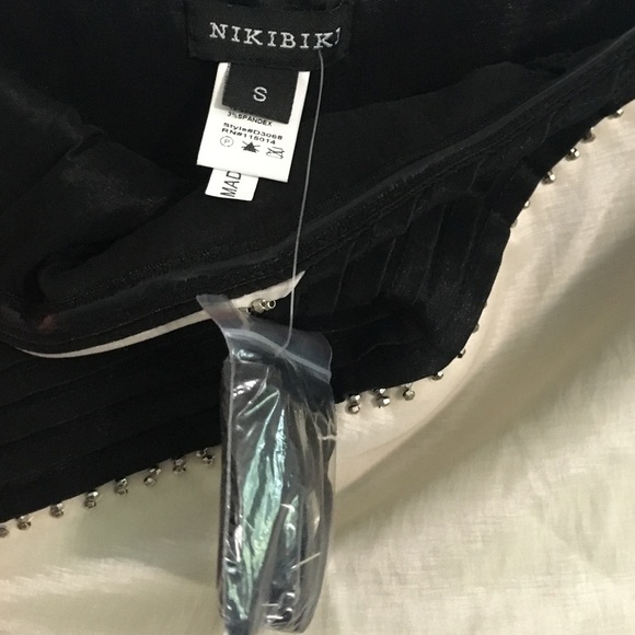 Nikibiki Dress - Picture 5 of 5